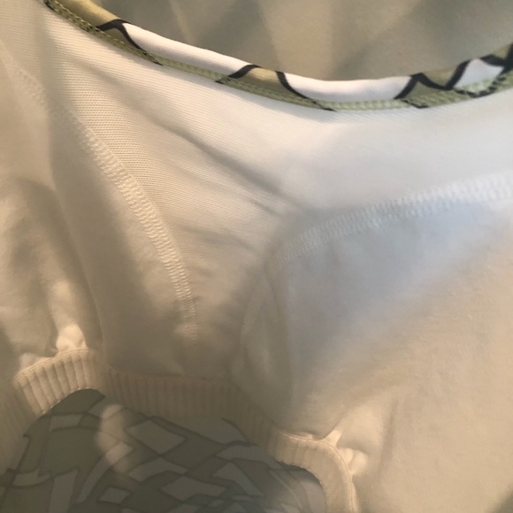 Nike Workout Top - Picture 3 of 6